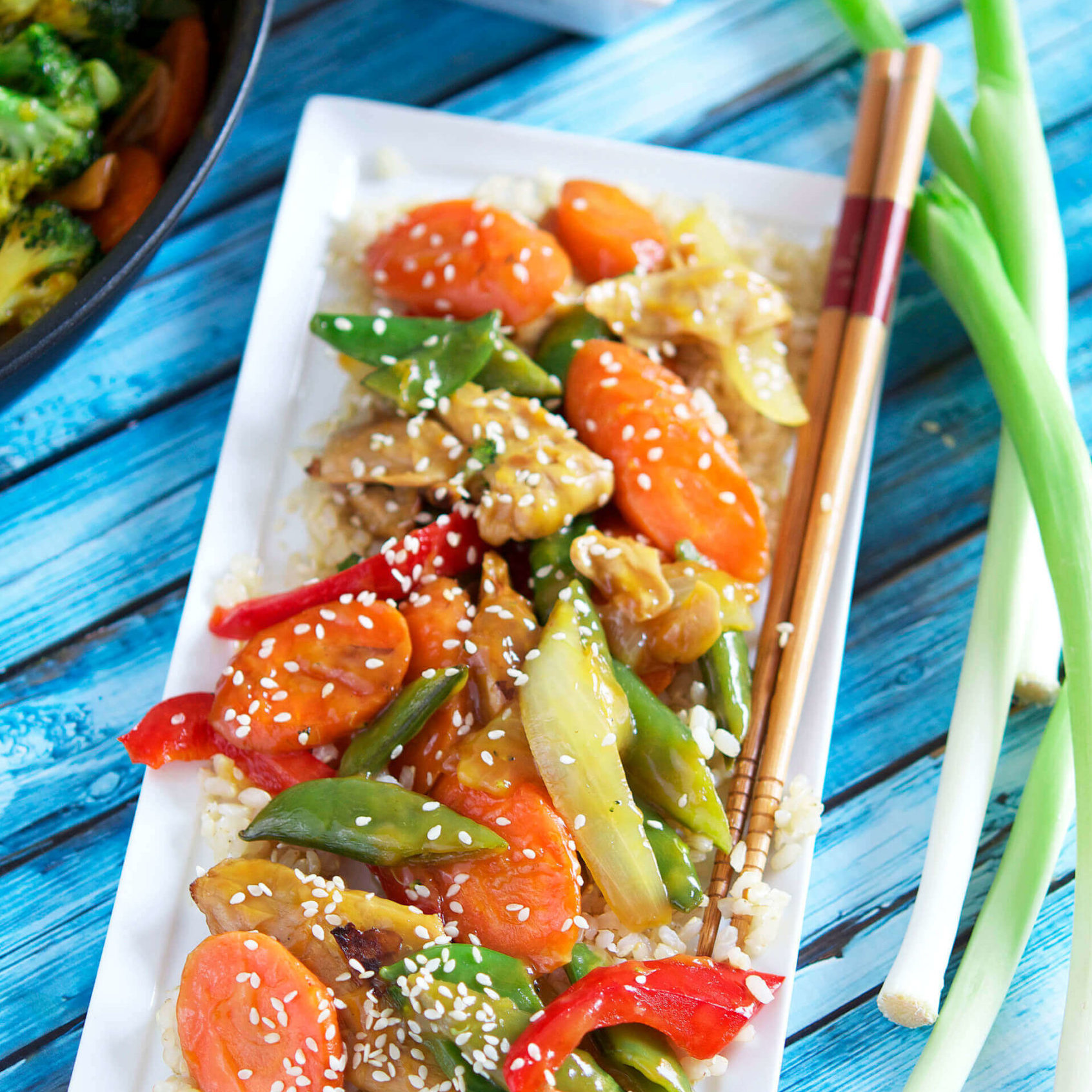  Vegansk chop suey i enkel hjemmelaget saus