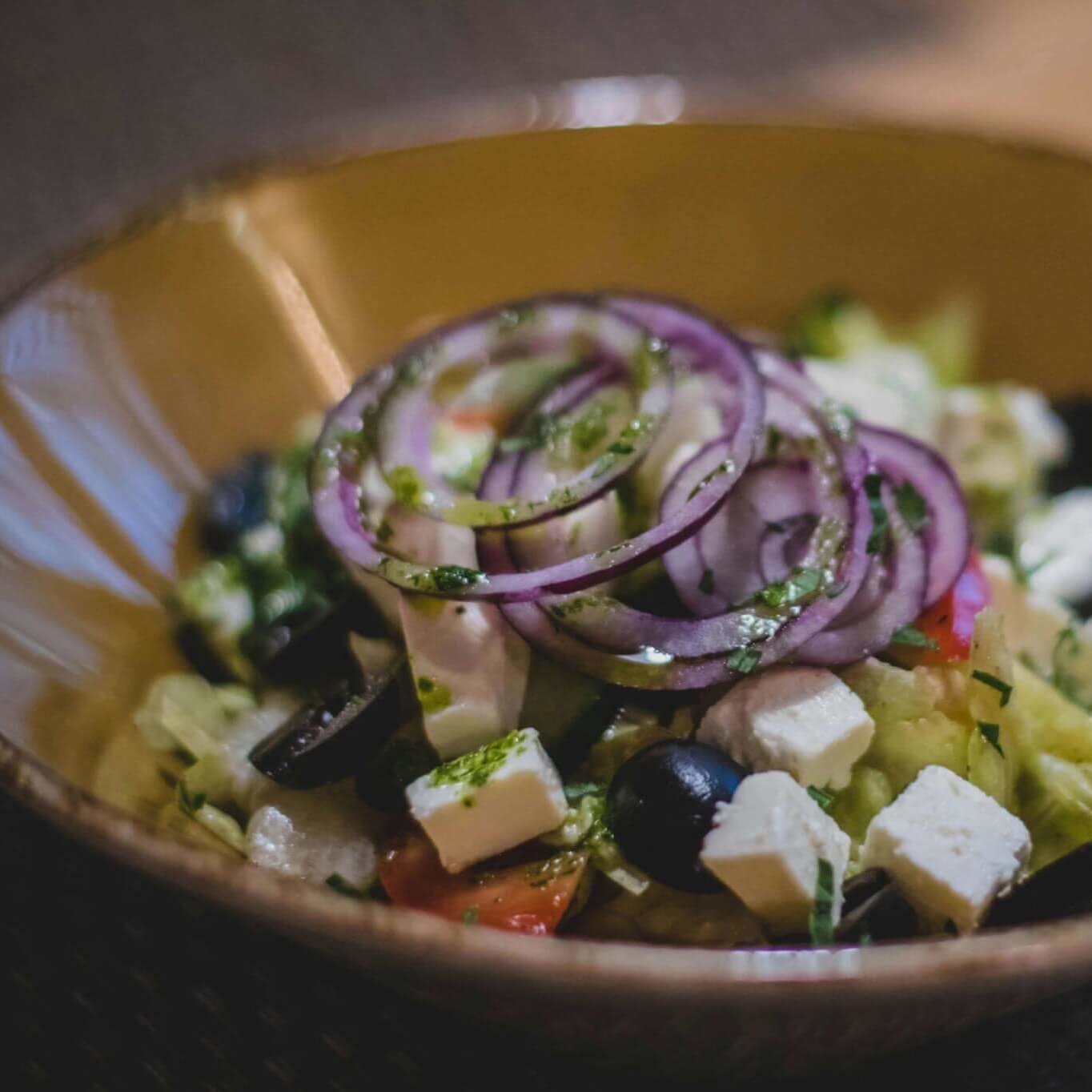  Gresk salat med tofu-feta