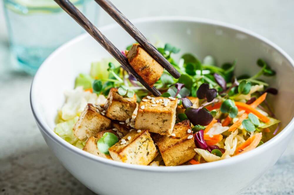 Tofu-trikset for ekstra sprø tofu går viralt på sosiale medier, så vi bare måtte teste det